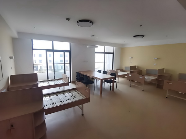 杠上邪肆王爷：皇妃爱耍酷